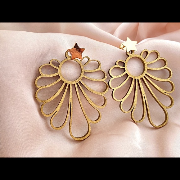 Cute Dangle Wood Earrings - Picture 5 of 6